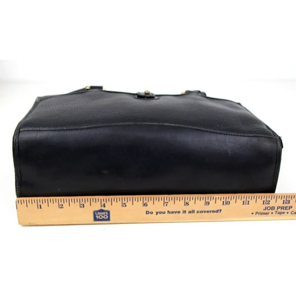 VTG Dooney & Bourke PEBBLED BLACK GENUINE LEATHER BUSINESS SHOULDER BAG PURSE